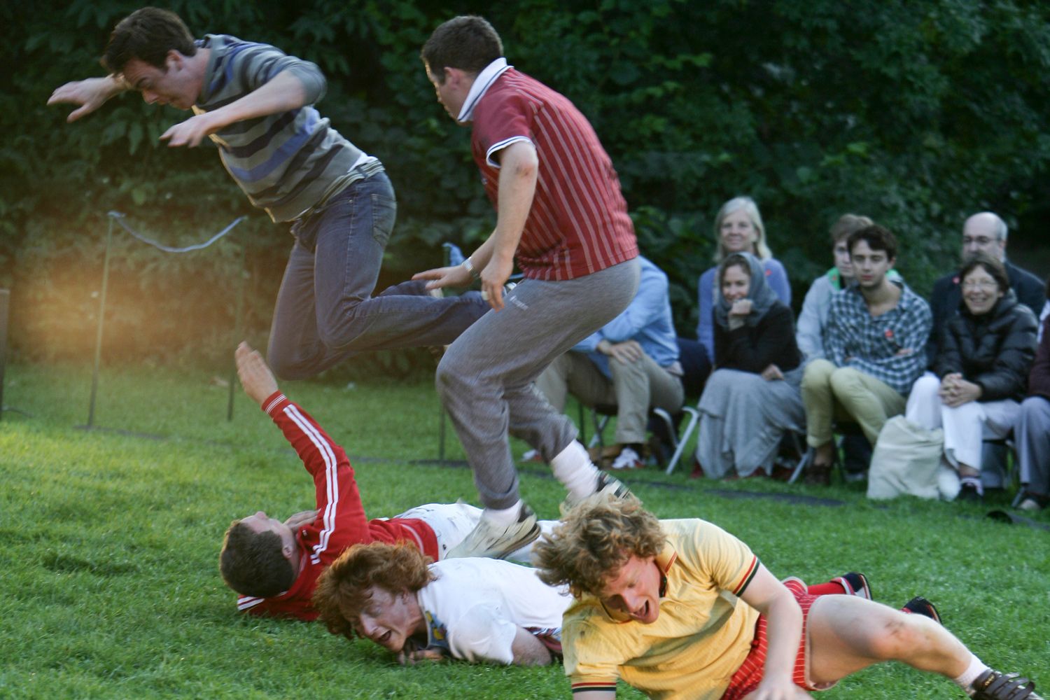 Decky Does a Bronco (2010) - photo