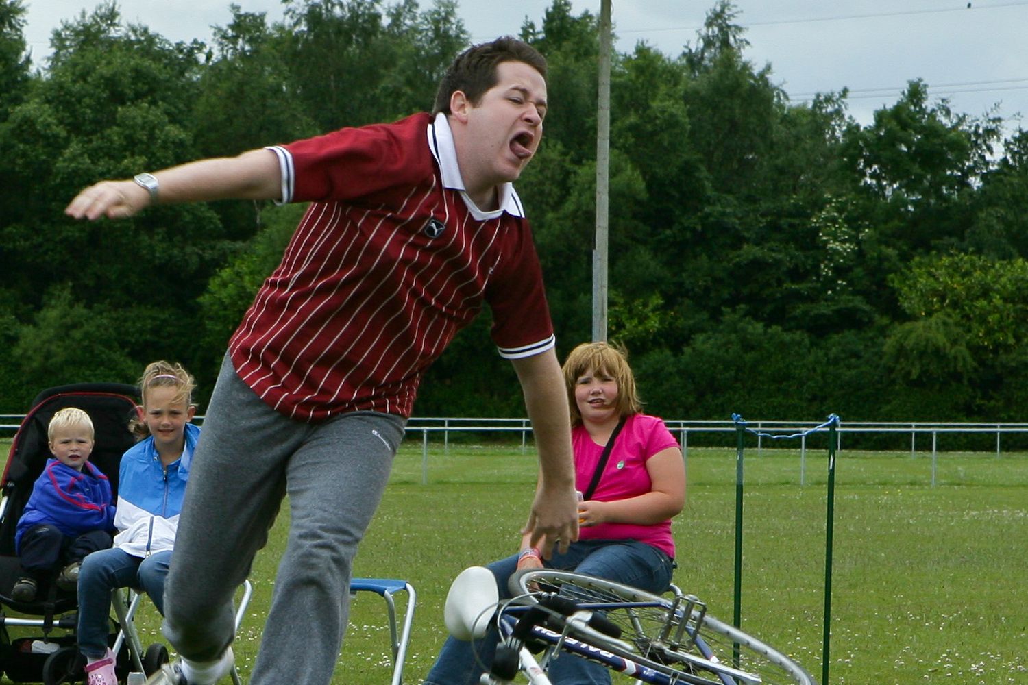 Decky_Does_A_Bronco_2010_09 Decky Does a Bronco (2010) - photo