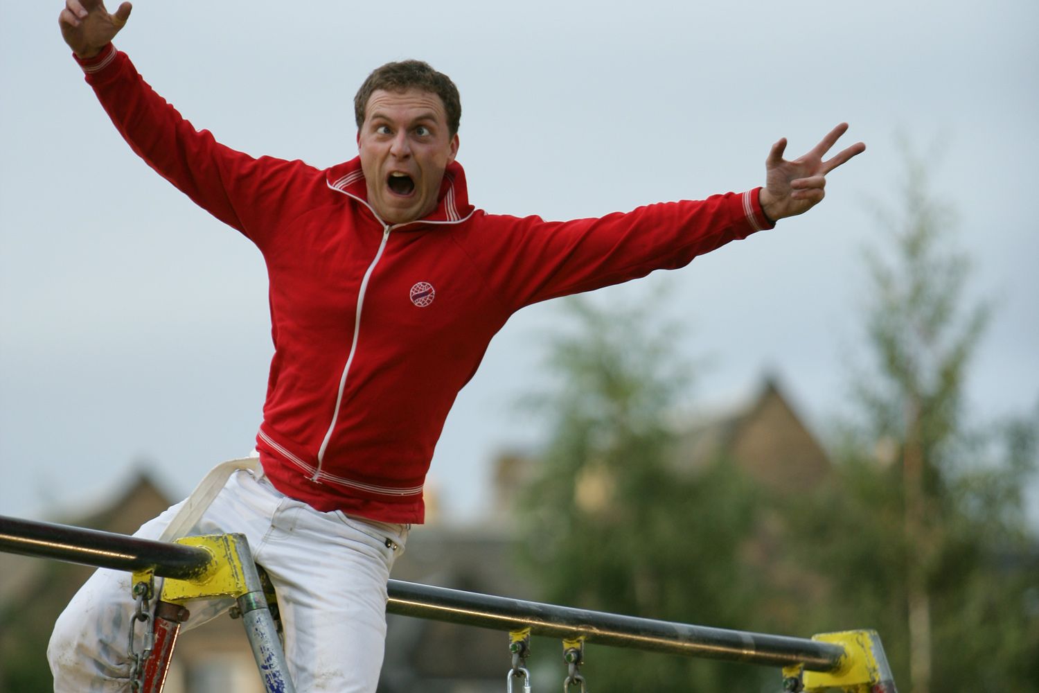 Decky Does a Bronco (2010) - photo